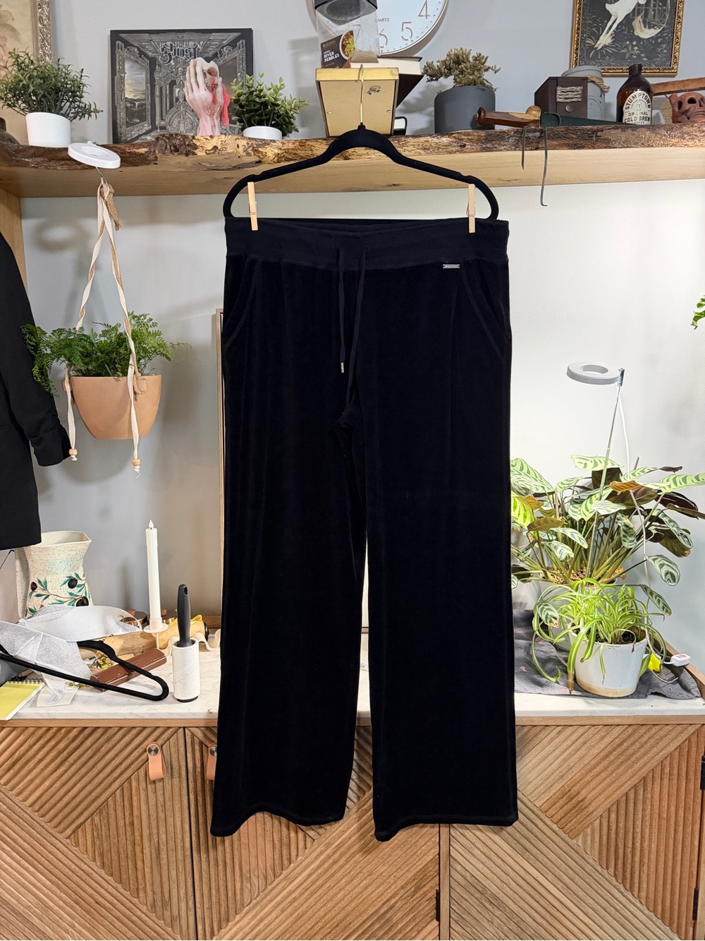 Michael Kors Black Velour Lounge Pants with Logo Plate